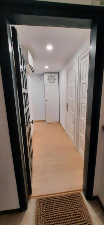 Precioso Apartamento En Primera Linea De Mar L' Escala Екстериор снимка