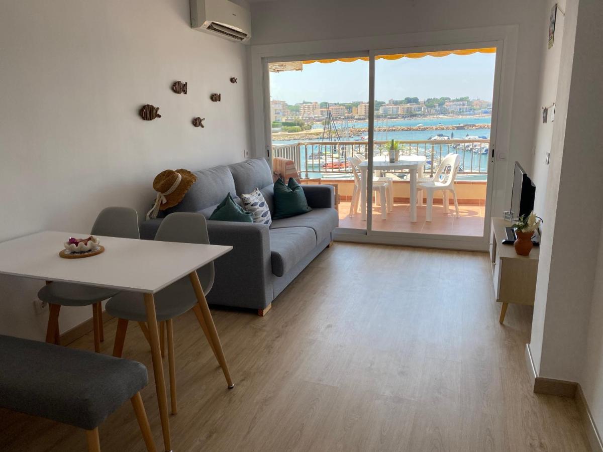 Precioso Apartamento En Primera Linea De Mar L' Escala Екстериор снимка